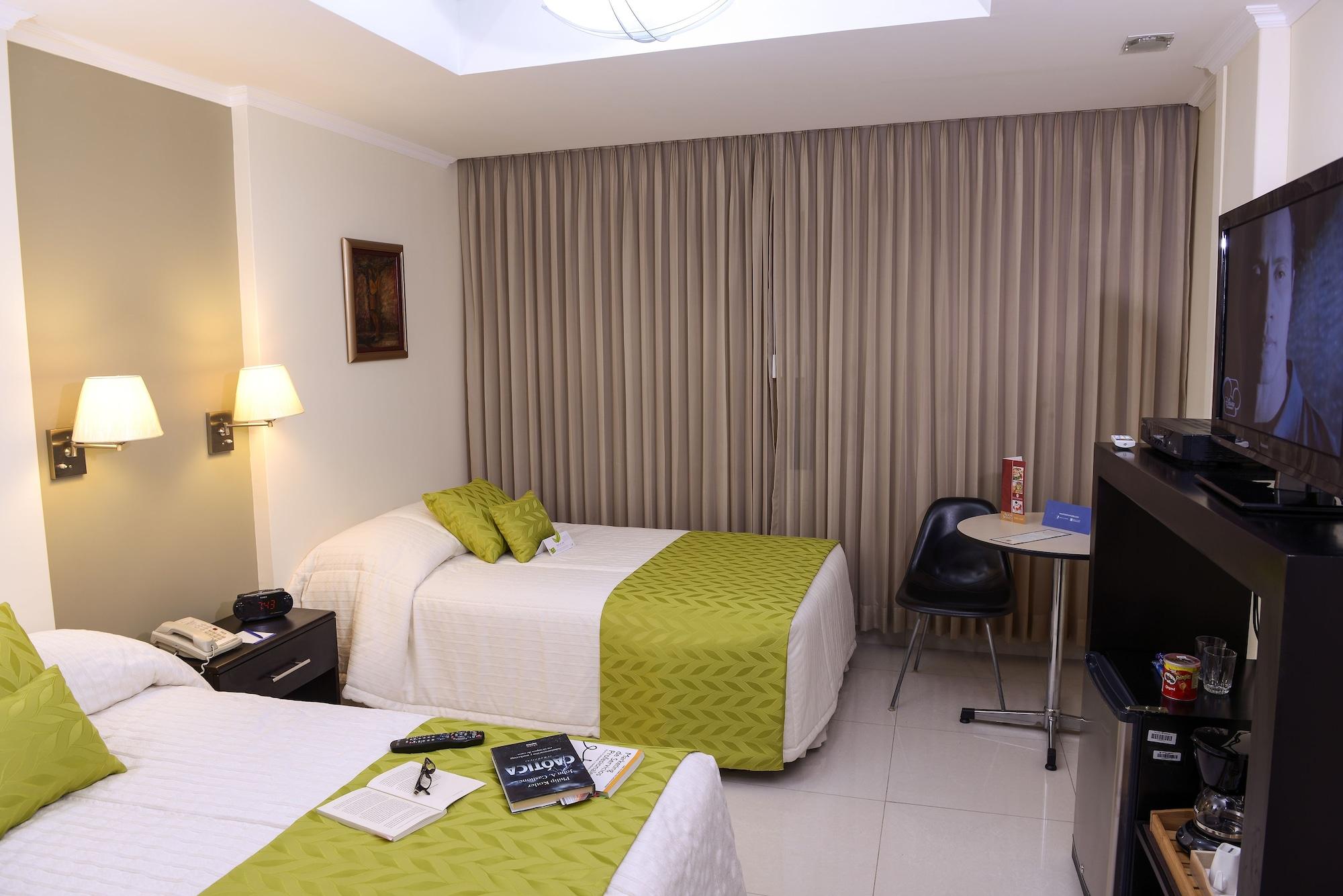 Hotel Ramada Guayaquil Exterior foto
